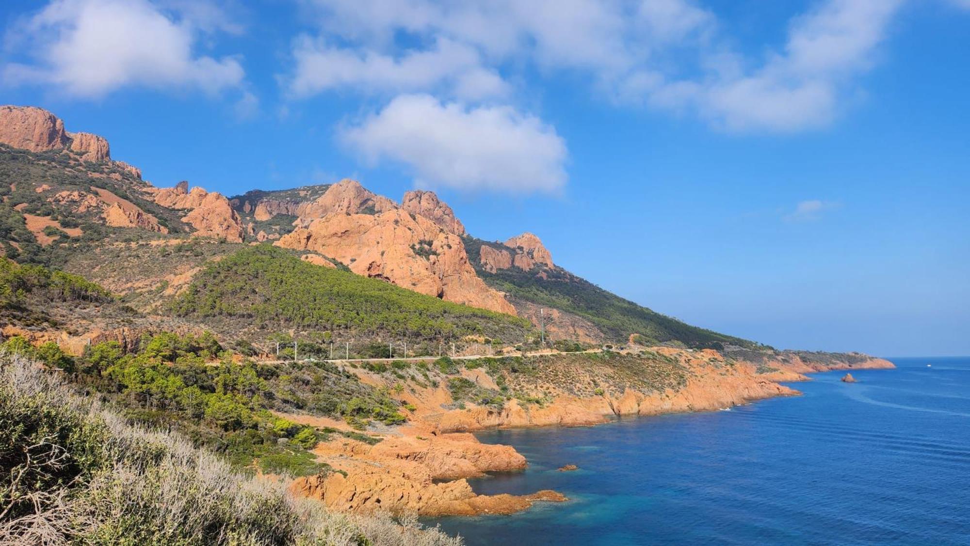 Vue Exceptionnelle Sur La Et Le Cap Esterel *