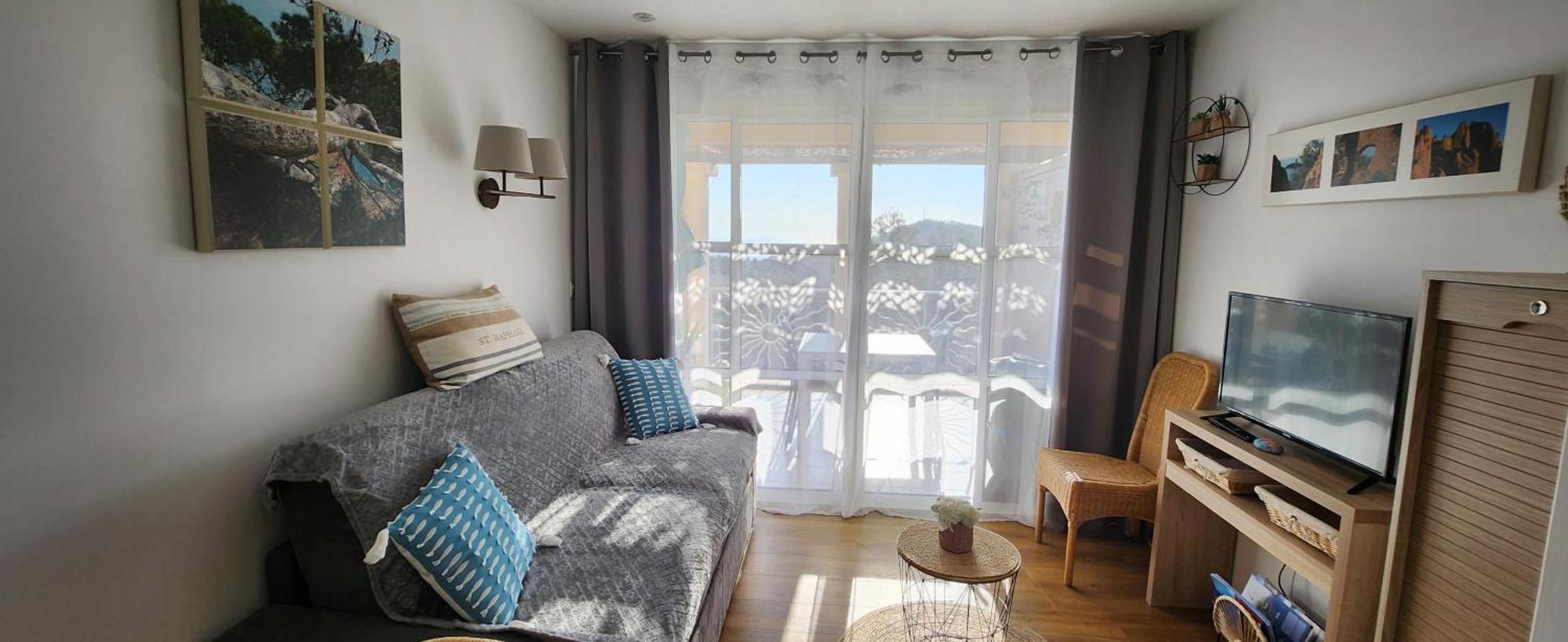 Apartment Vue Exceptionnelle Sur La Et Le Cap Esterel *